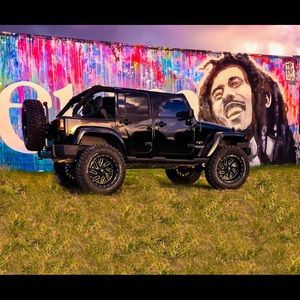 Meet your Posher, Cesar